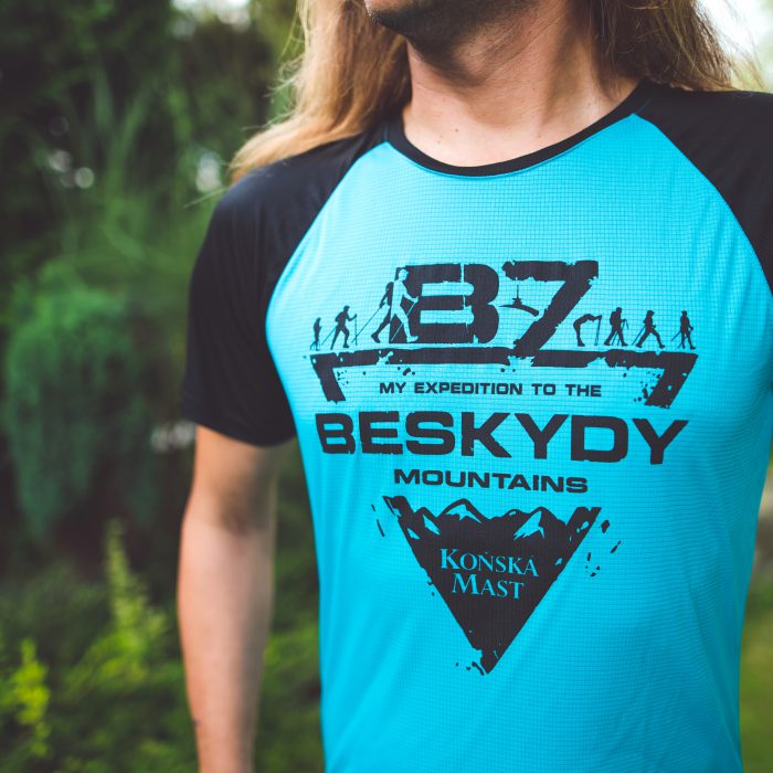 Představujeme letošní trička