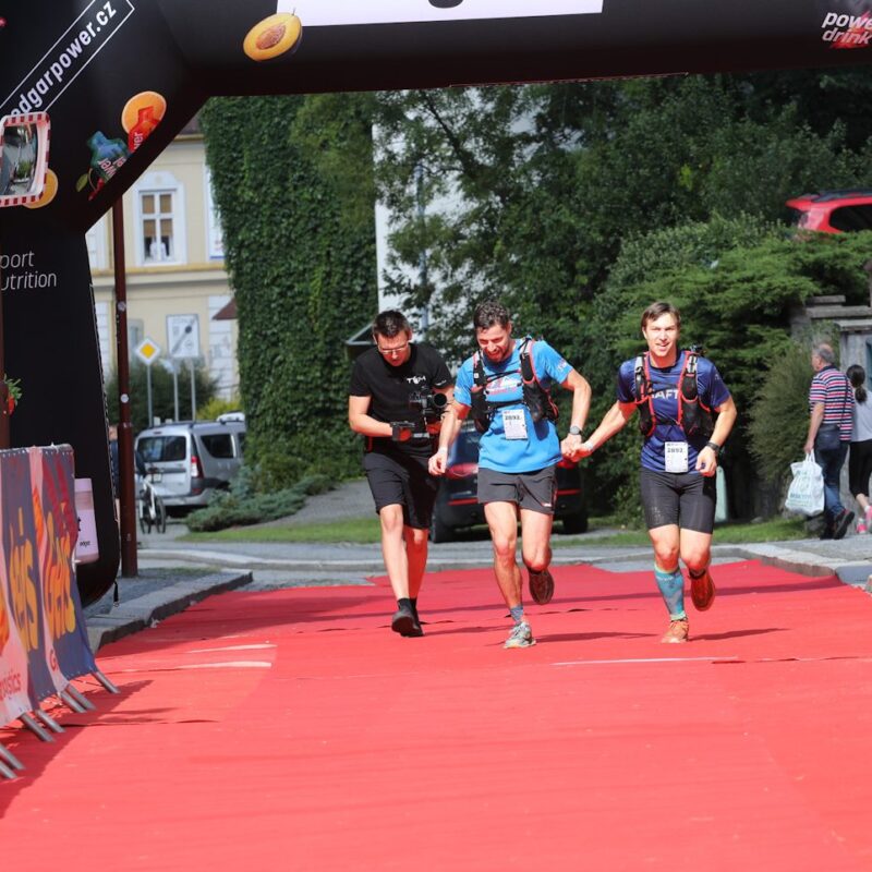 Vítězná dvojice Kubina a Rousek urvala náskok při výstupech